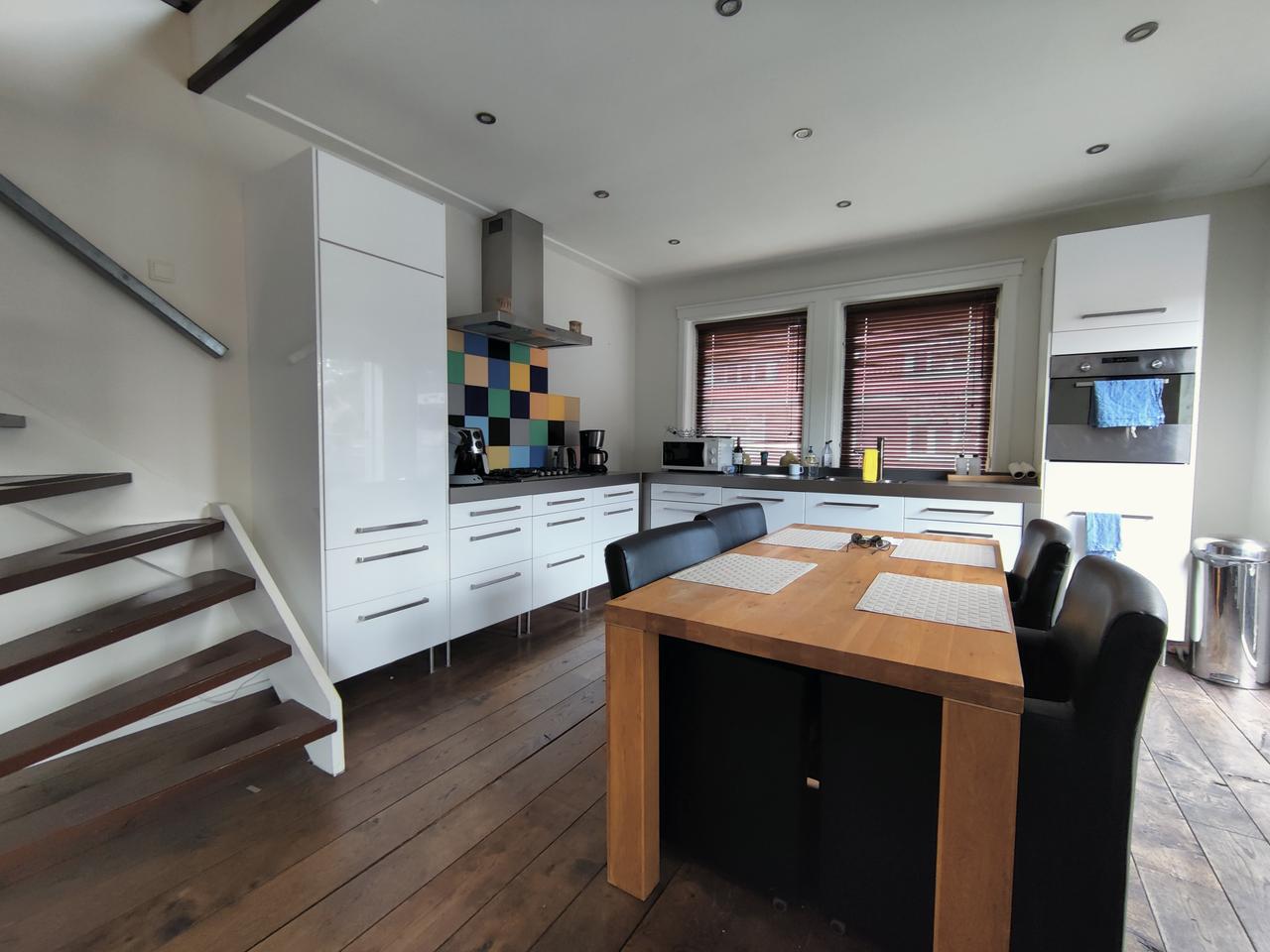 2-Bedroom Apartment with Balcony in Eindhoven - Image 2