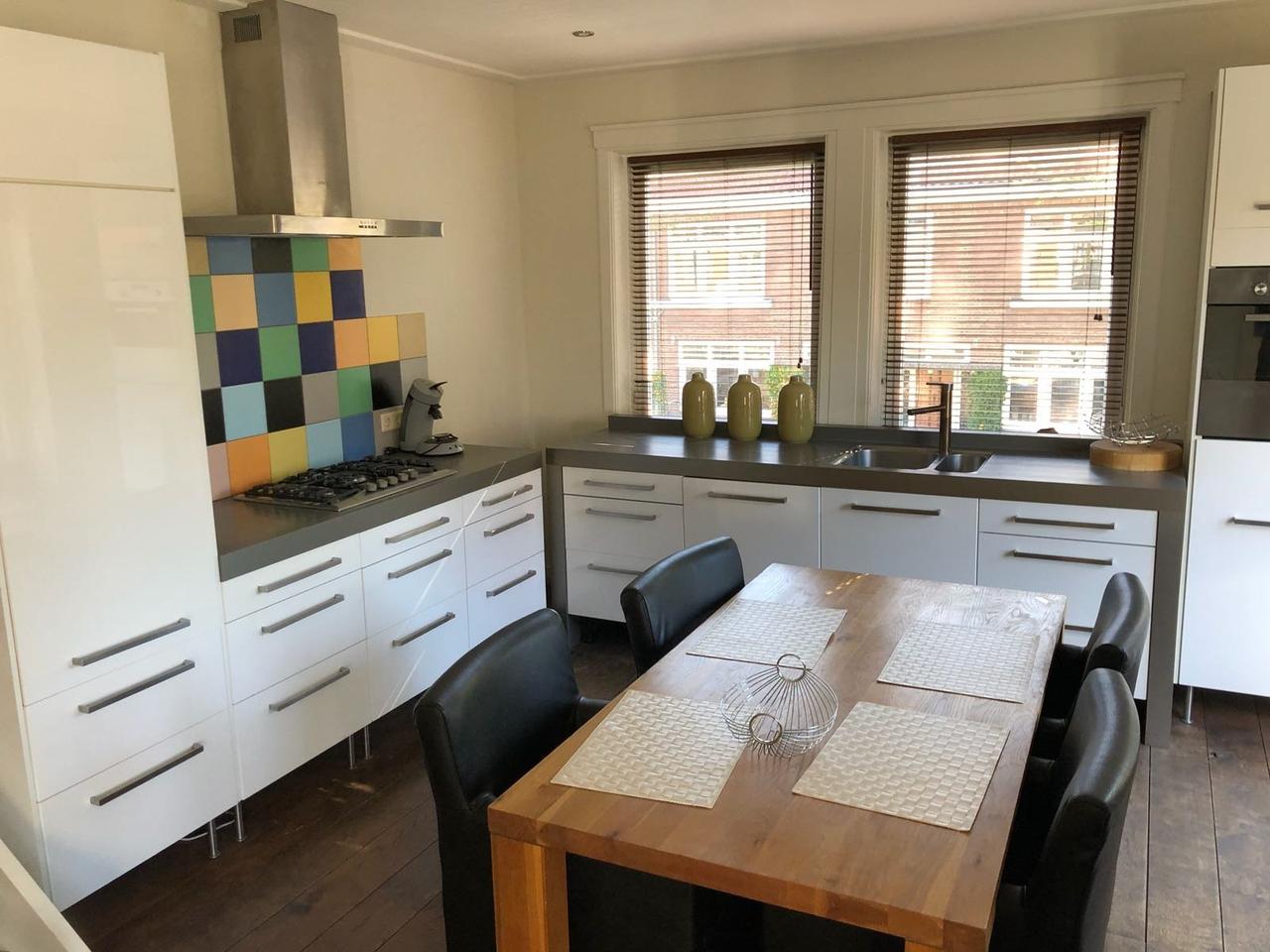 2-Bedroom Apartment with Balcony in Eindhoven - Image 4