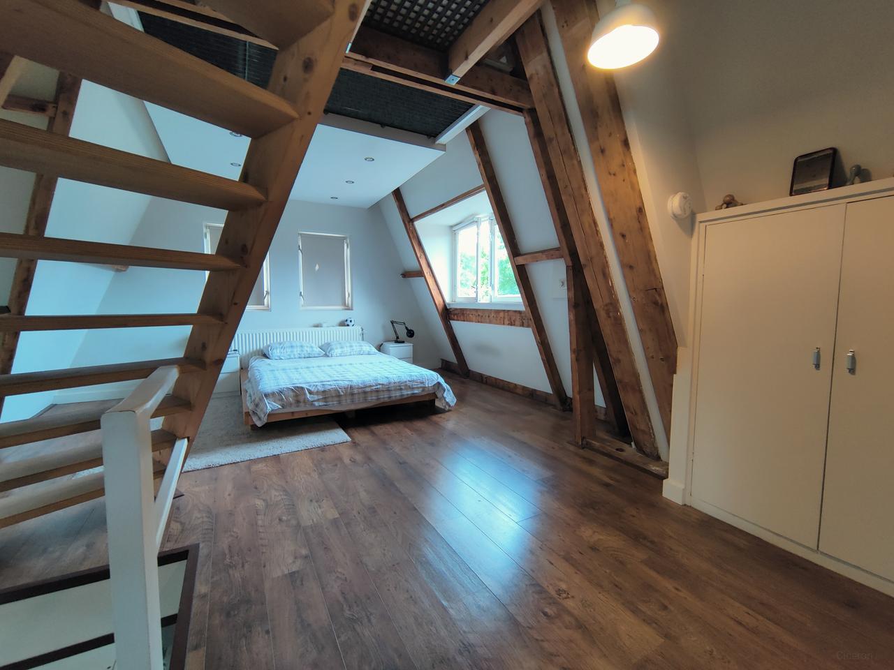 2-Bedroom Apartment with Balcony in Eindhoven - Image 9