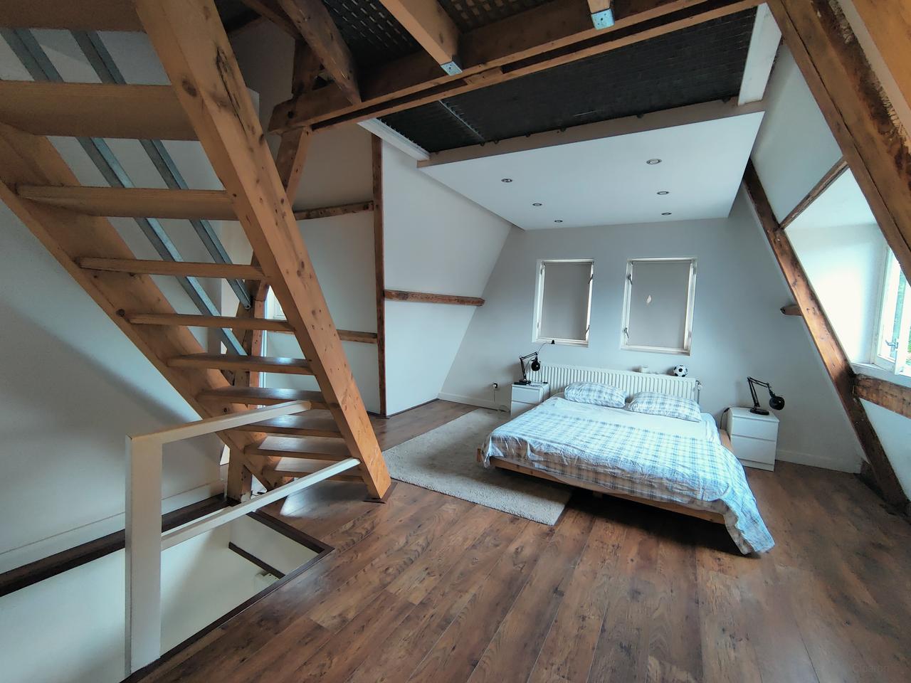2-Bedroom Apartment with Balcony in Eindhoven - Image 10