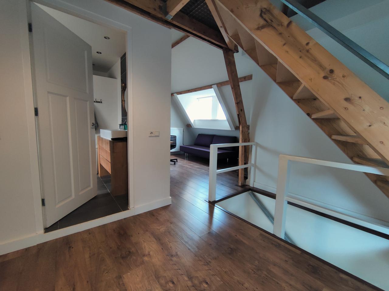 2-Bedroom Apartment with Balcony in Eindhoven - Image 12