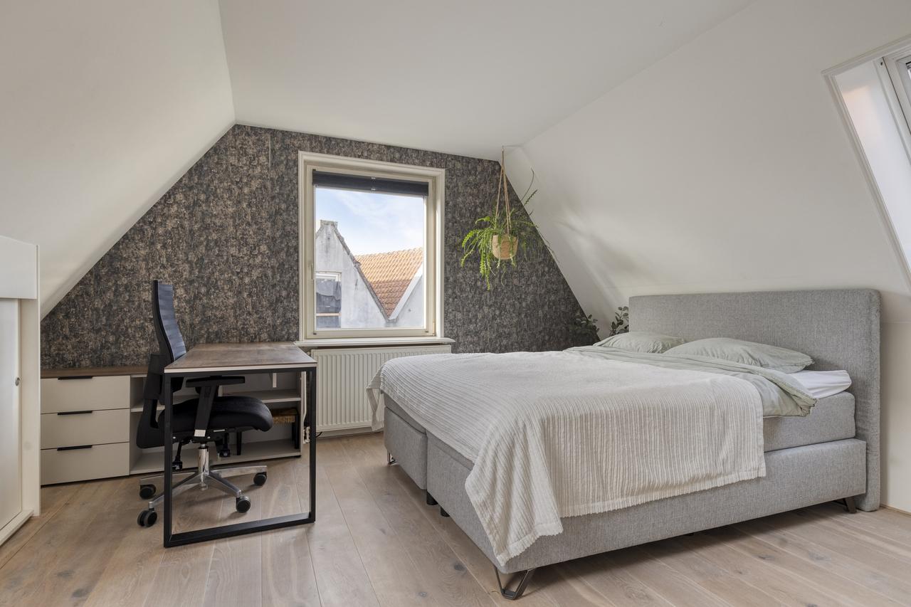 Furnished apartment in De Pijp - Image 25