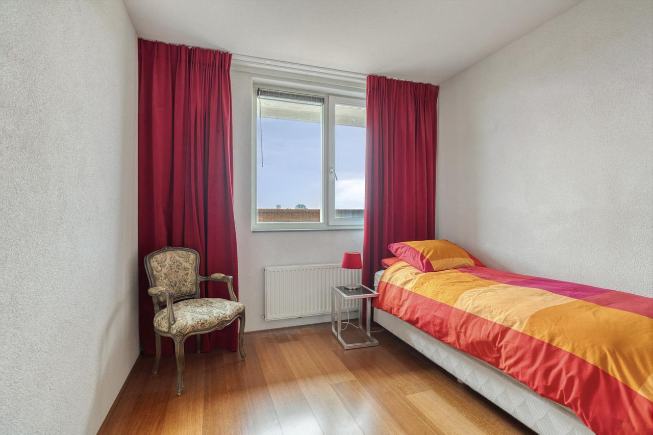 111 m² Furnished Apartment with Balcony - Image 23