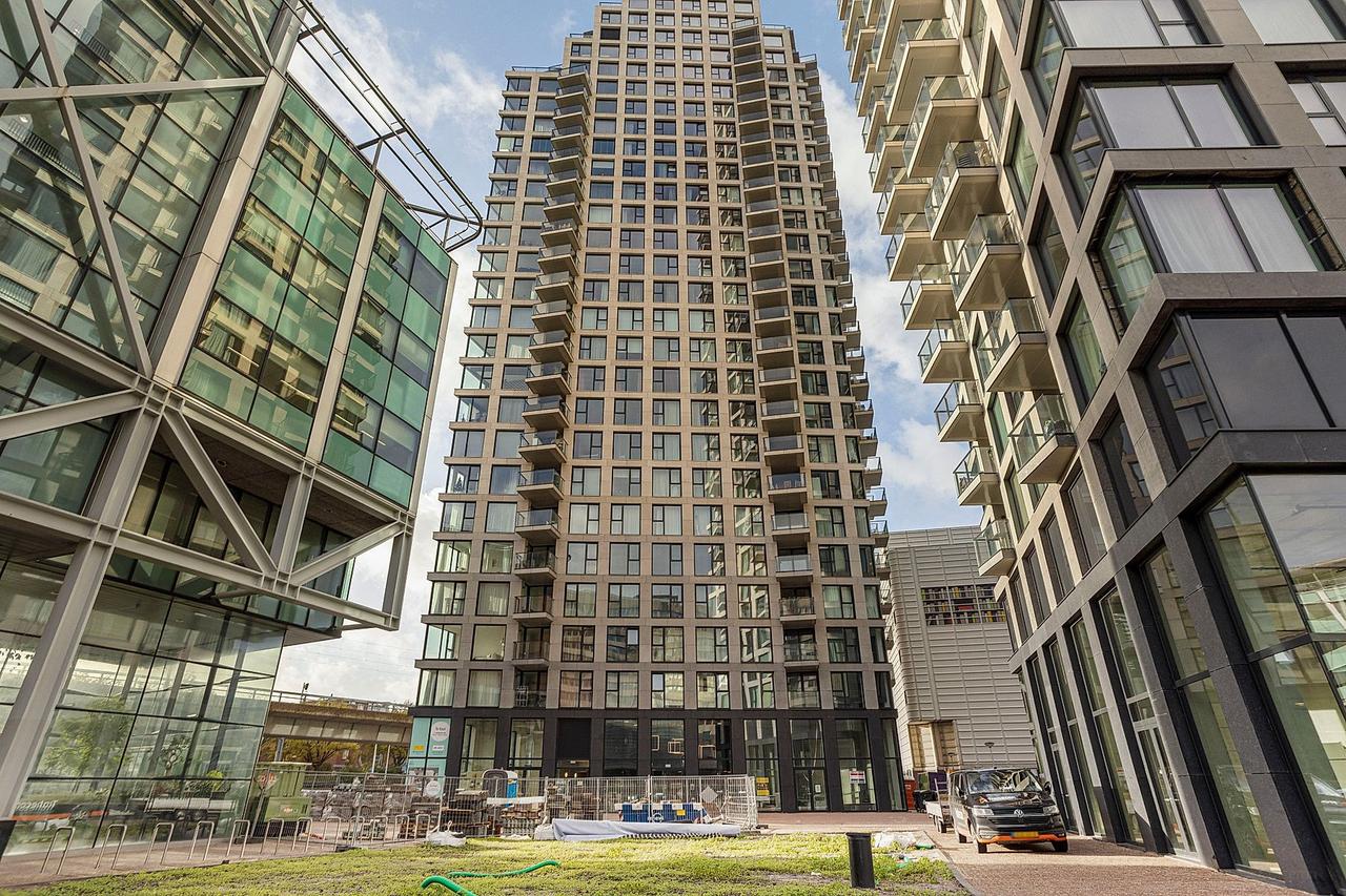 A++ Apartment with Balcony in The Hague - Image 1
