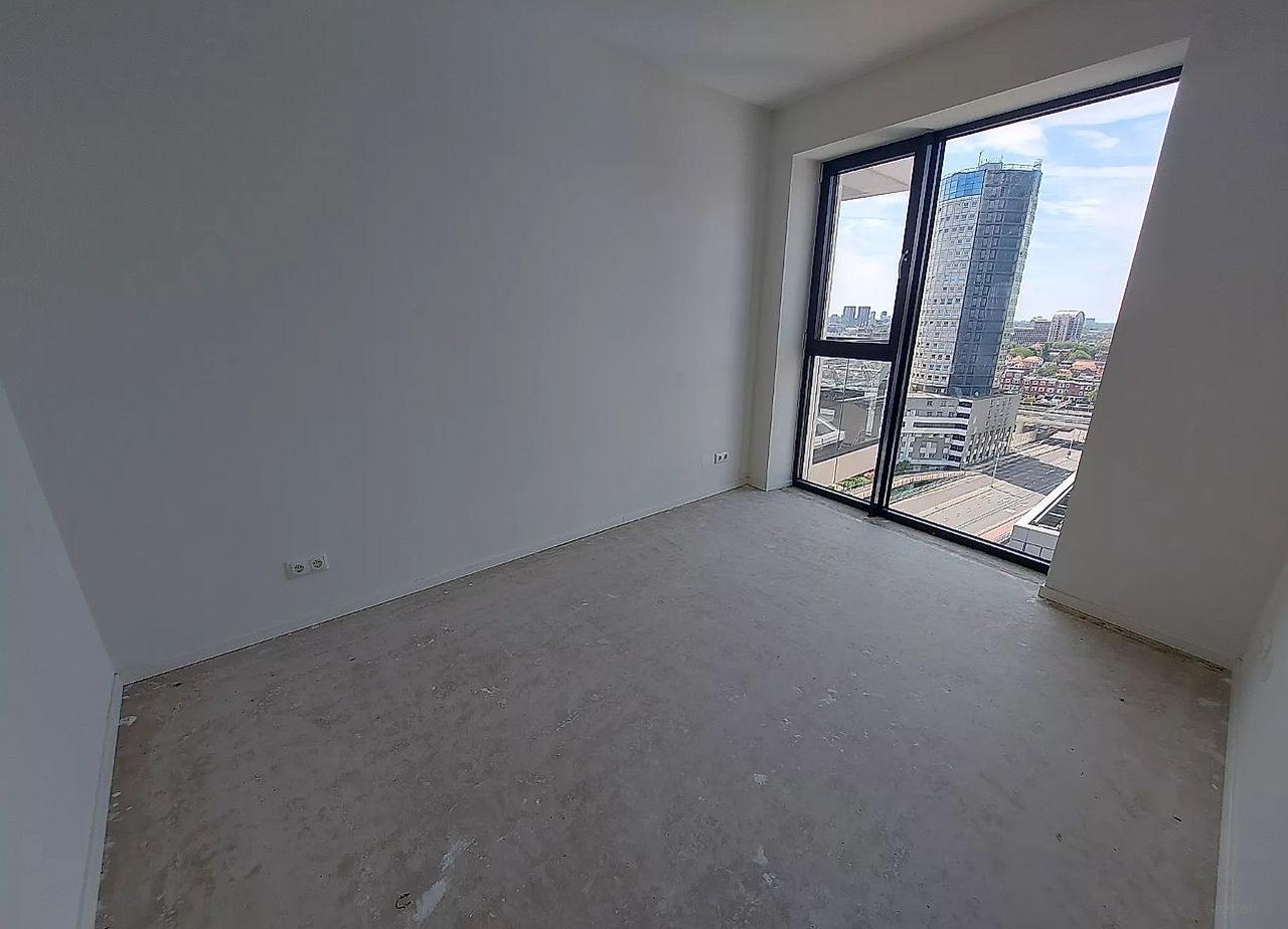 A++ Apartment with Balcony in The Hague - Image 7
