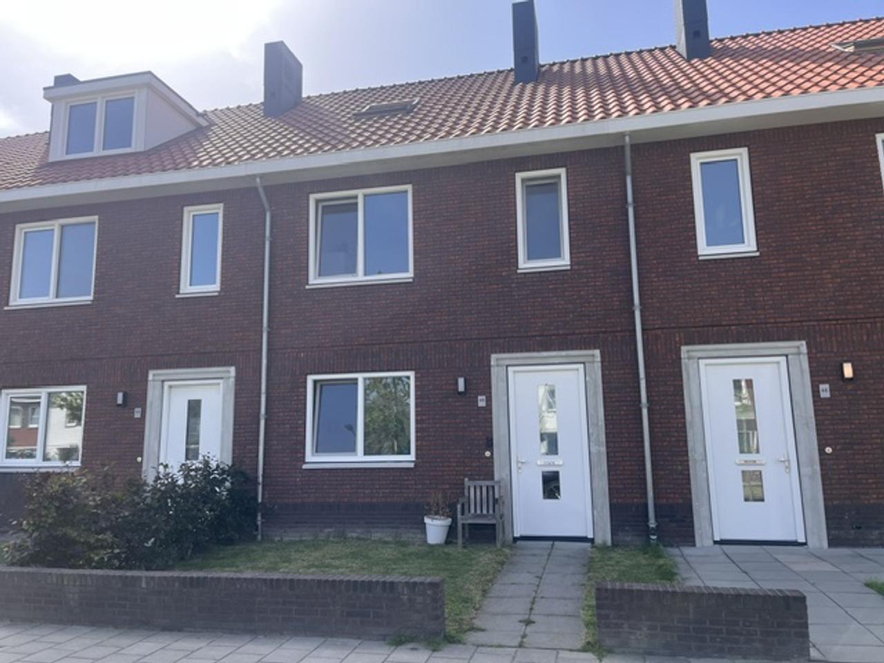 126 m² gezinswoning met tuin in Middelburg - Afbeelding 1