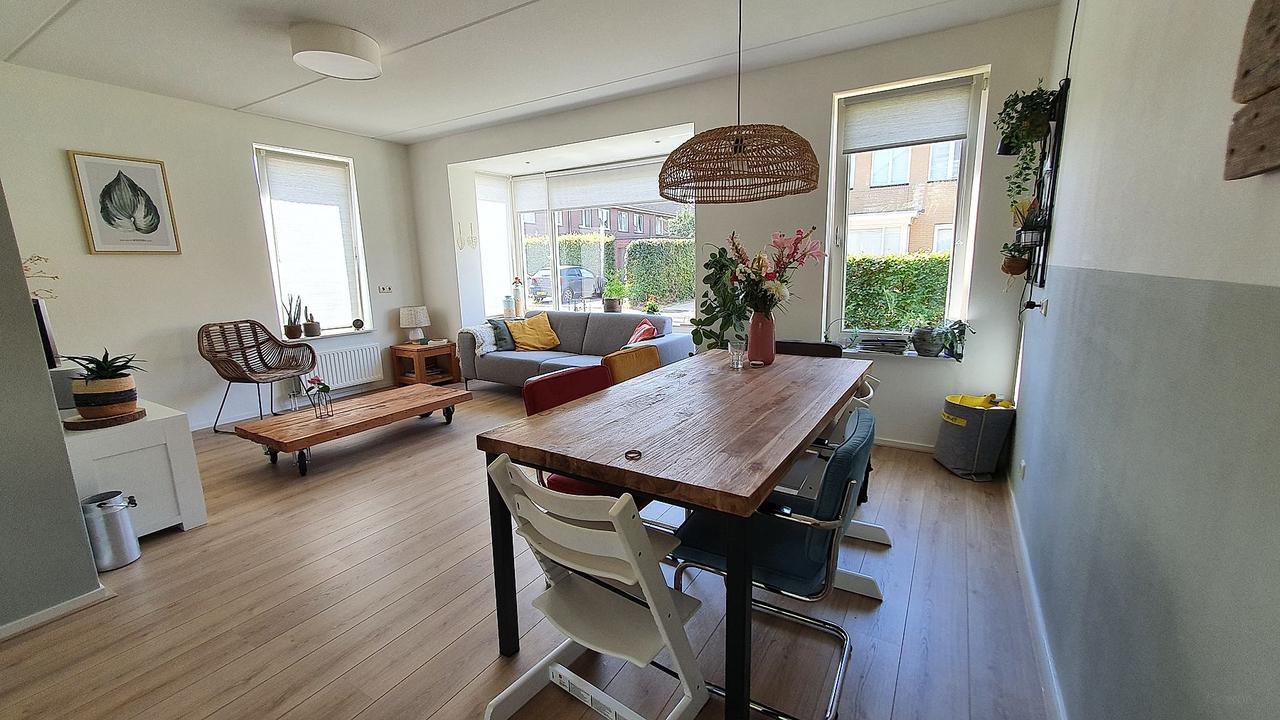 112 m² family home with garage in Houten - Image 2