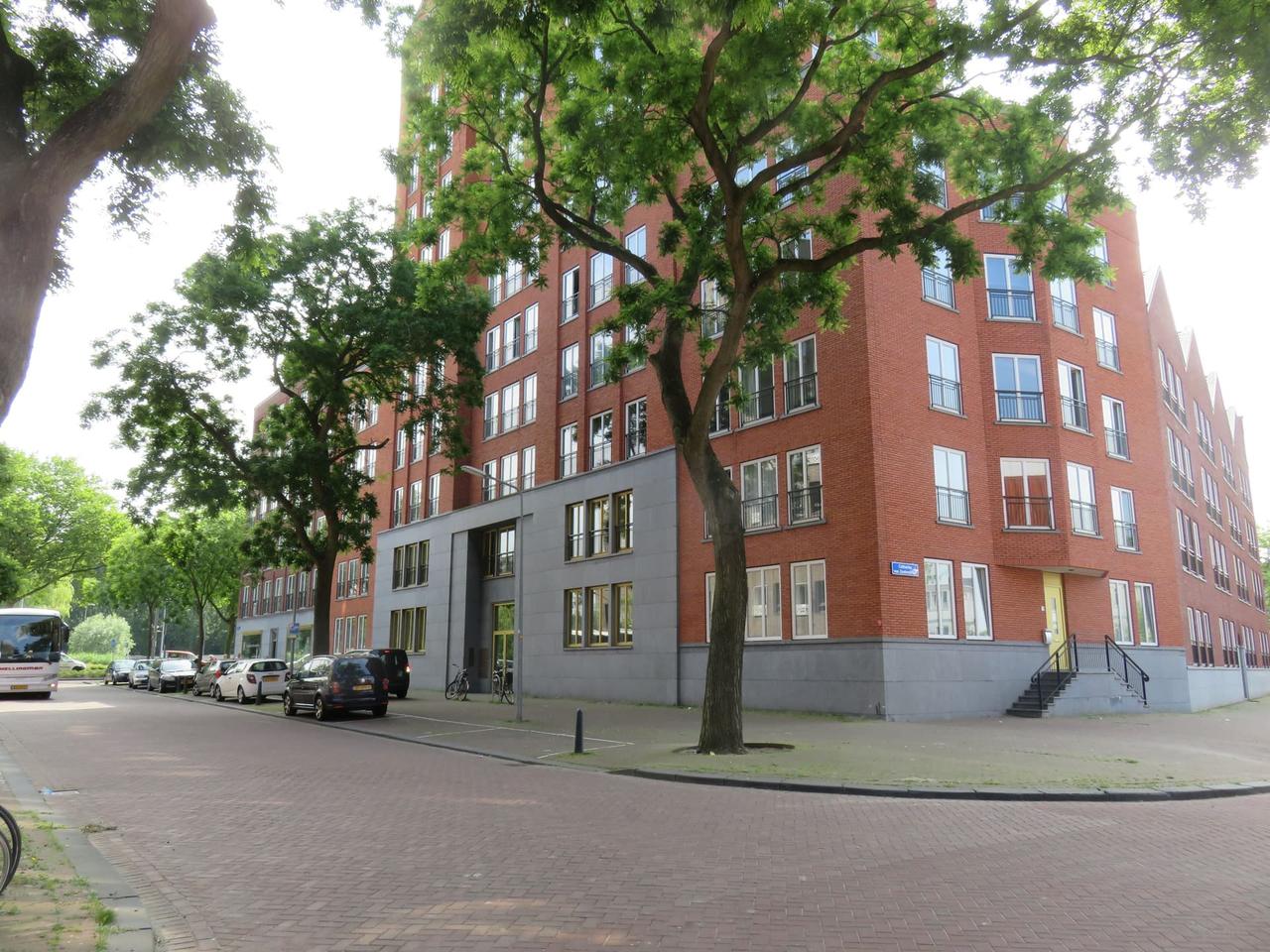 143 m² appartement met parkeerplaats - Afbeelding 1
