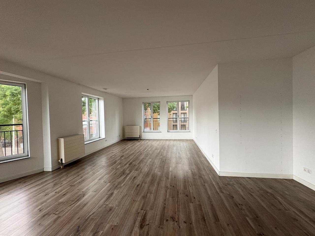 143 m² appartement met parkeerplaats - Afbeelding 3