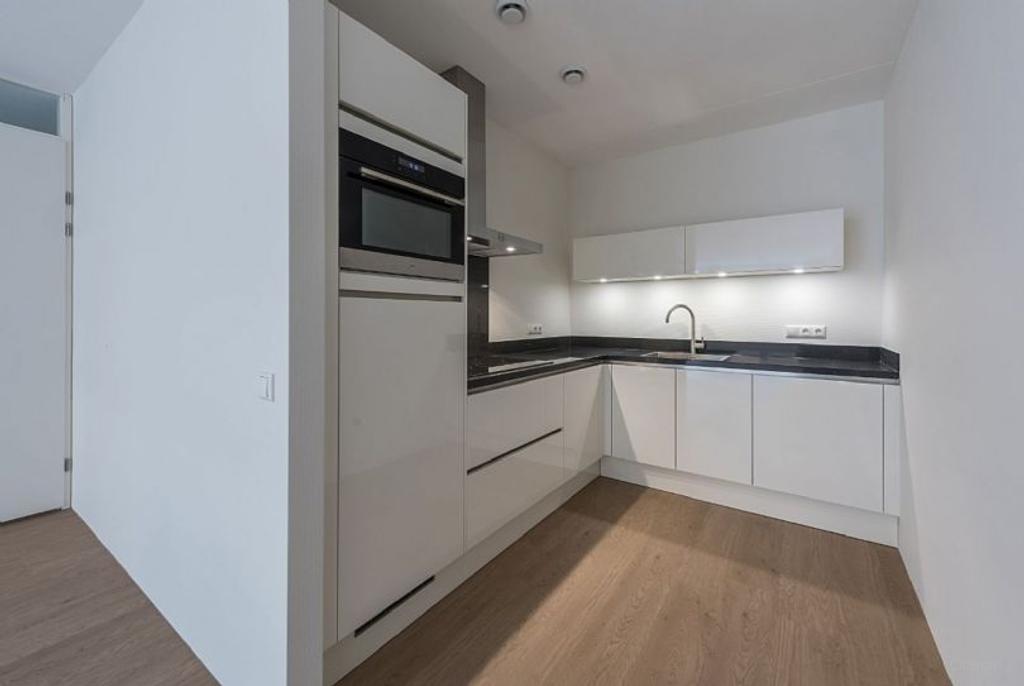 Apartment with Parking in Maastricht - Image 2