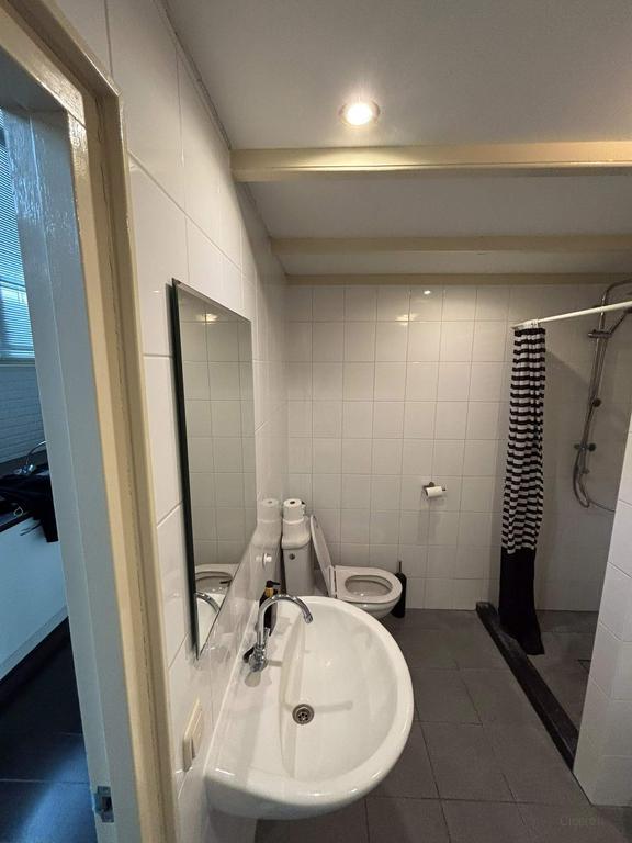 Apartment with sleeping loft in central Groningen - Image 7