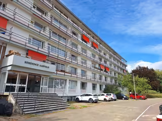 Nieuw keukenblok en breed balkon in Heerlen