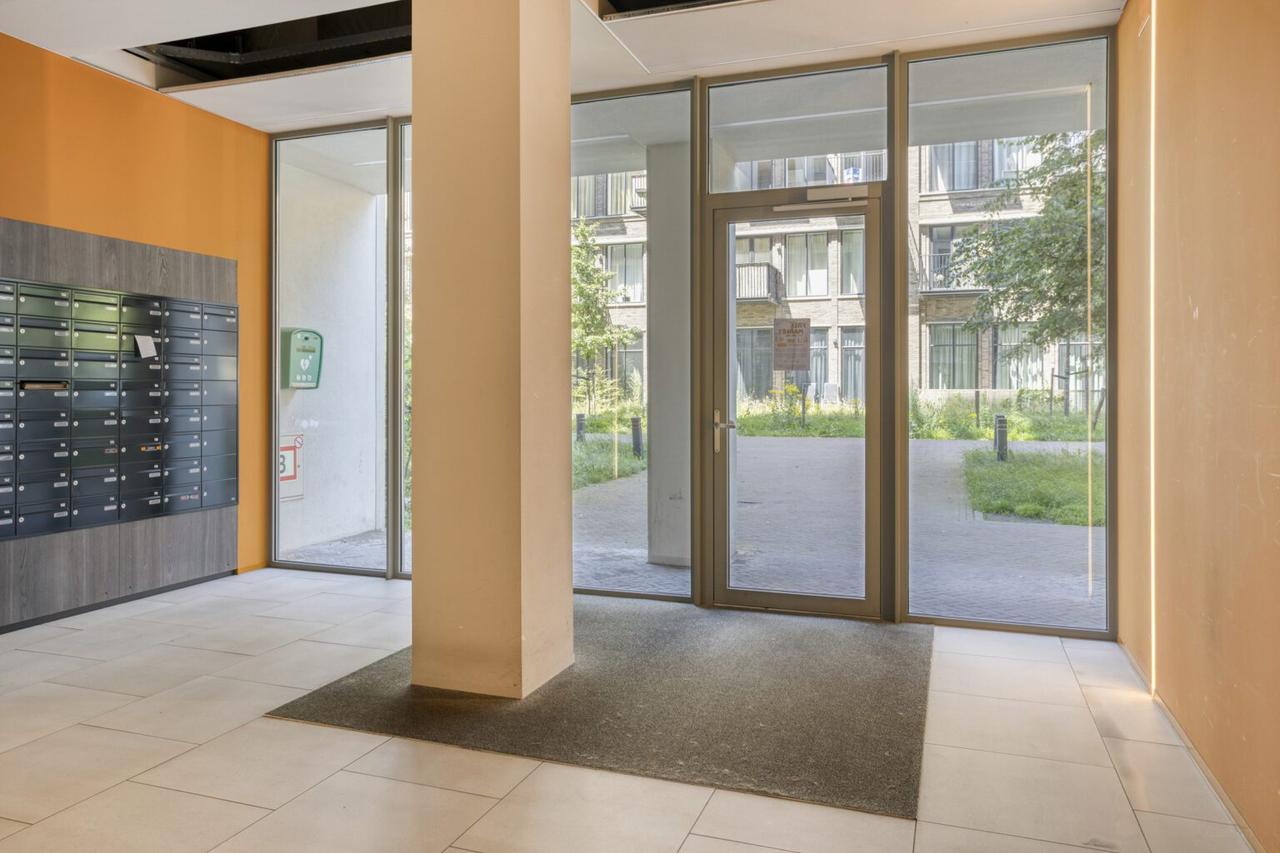 59 m² apartment with loggia on Strijp-S - Image 4
