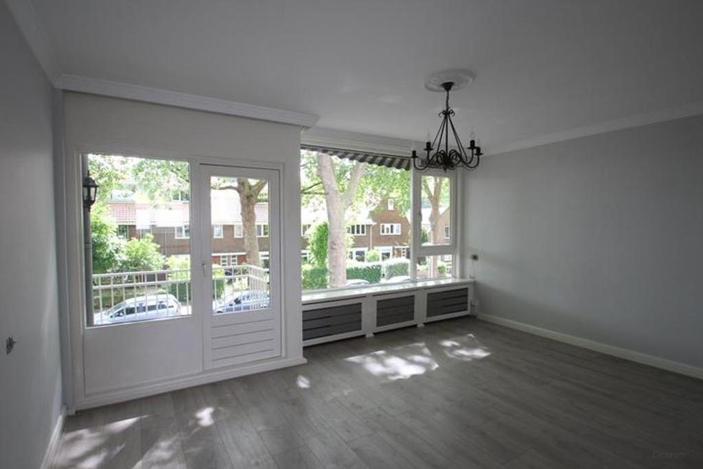 86 m² appartement met balkon in Utrecht-Oost - Afbeelding 2