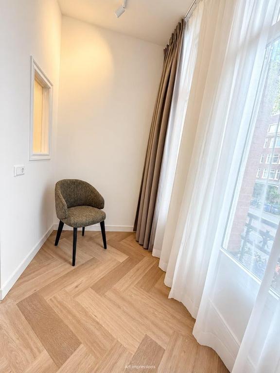 Gemeubileerd appartement met terras aan Overtoom - Afbeelding 13
