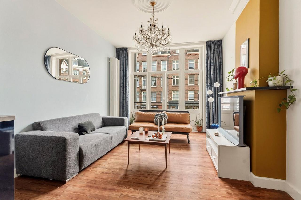 Twee balkons in De Baarsjes, 74 m² - Afbeelding 2