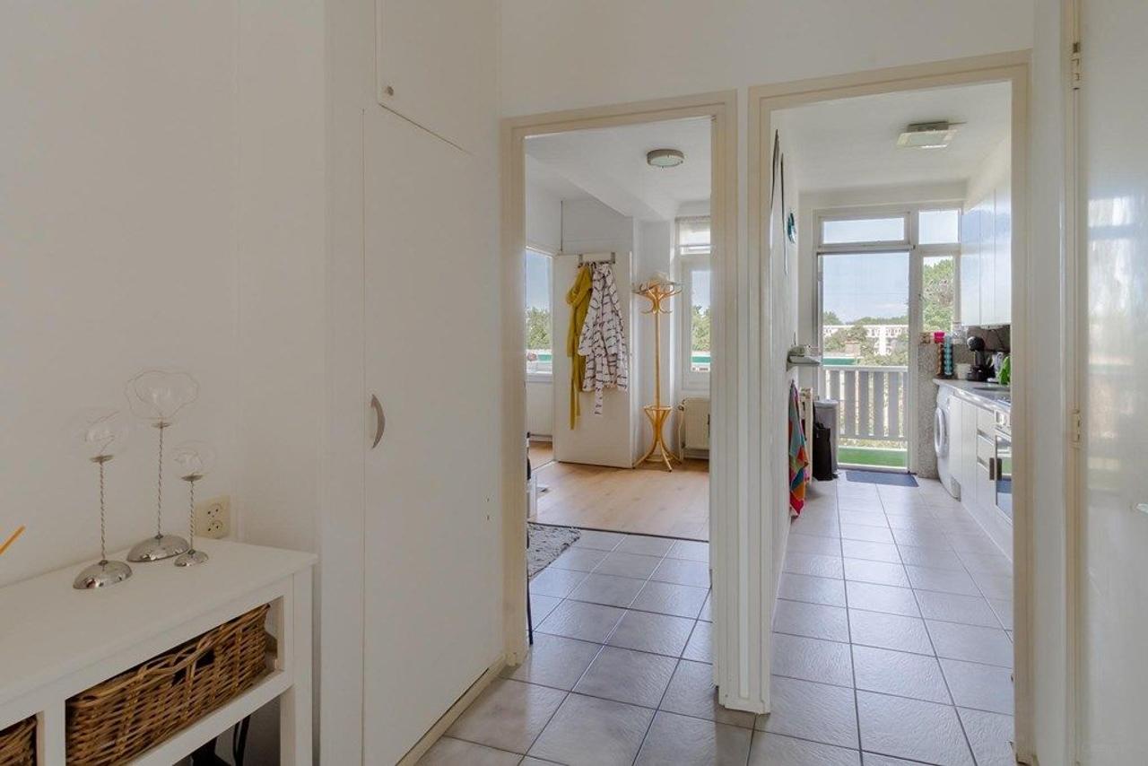 Furnished apartment with two balconies - Image 7