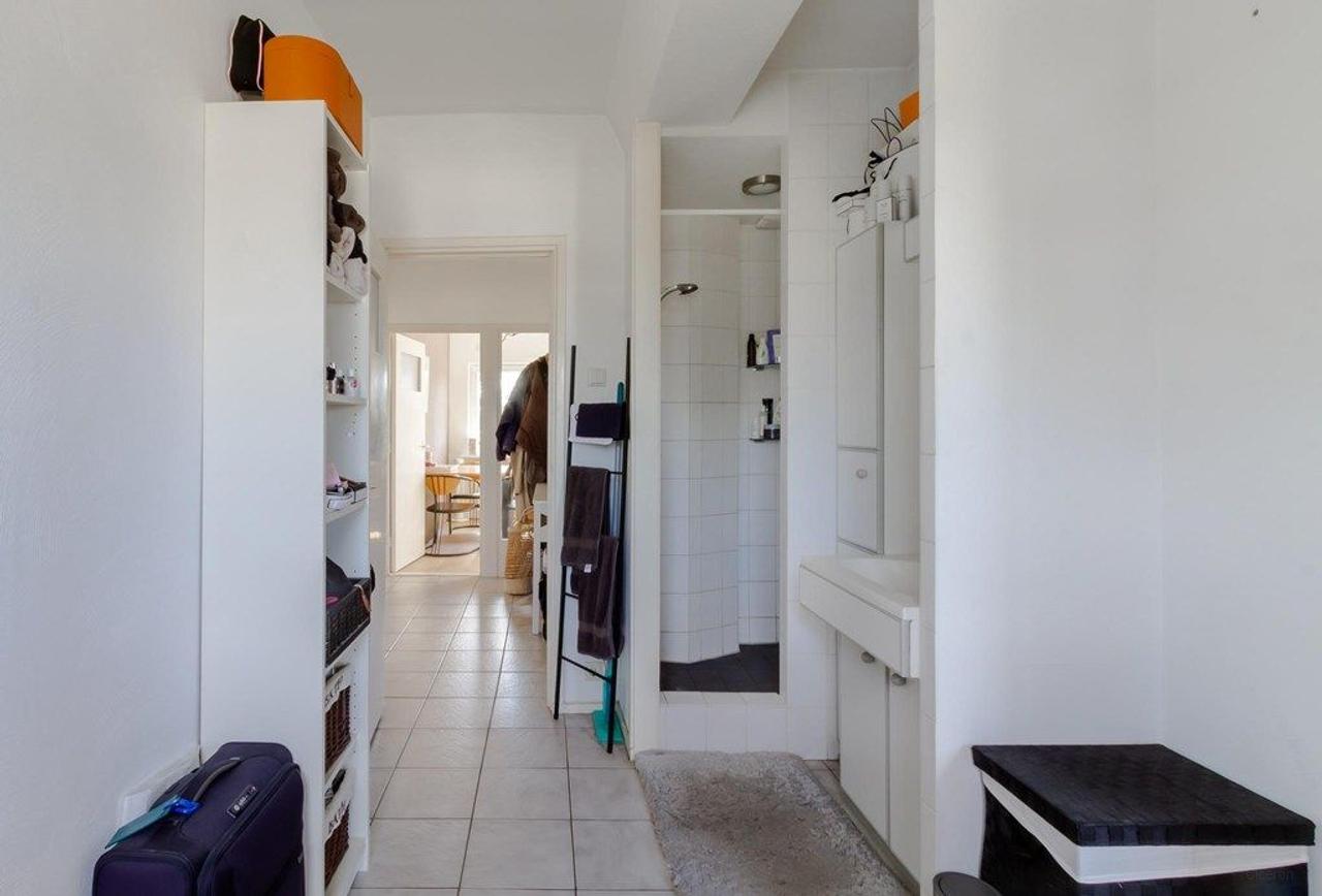 Furnished apartment with two balconies - Image 9