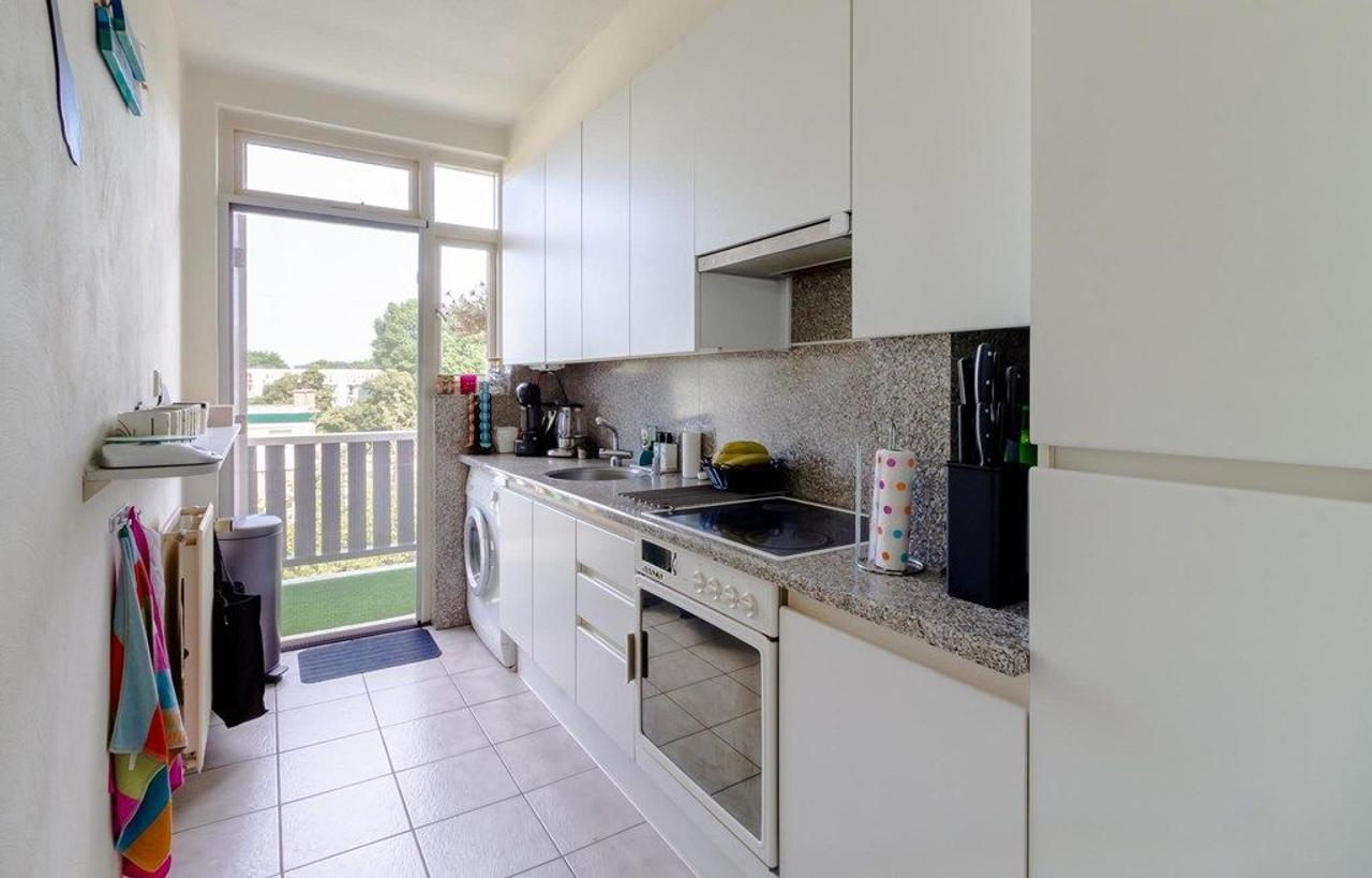 Furnished apartment with two balconies - Image 14