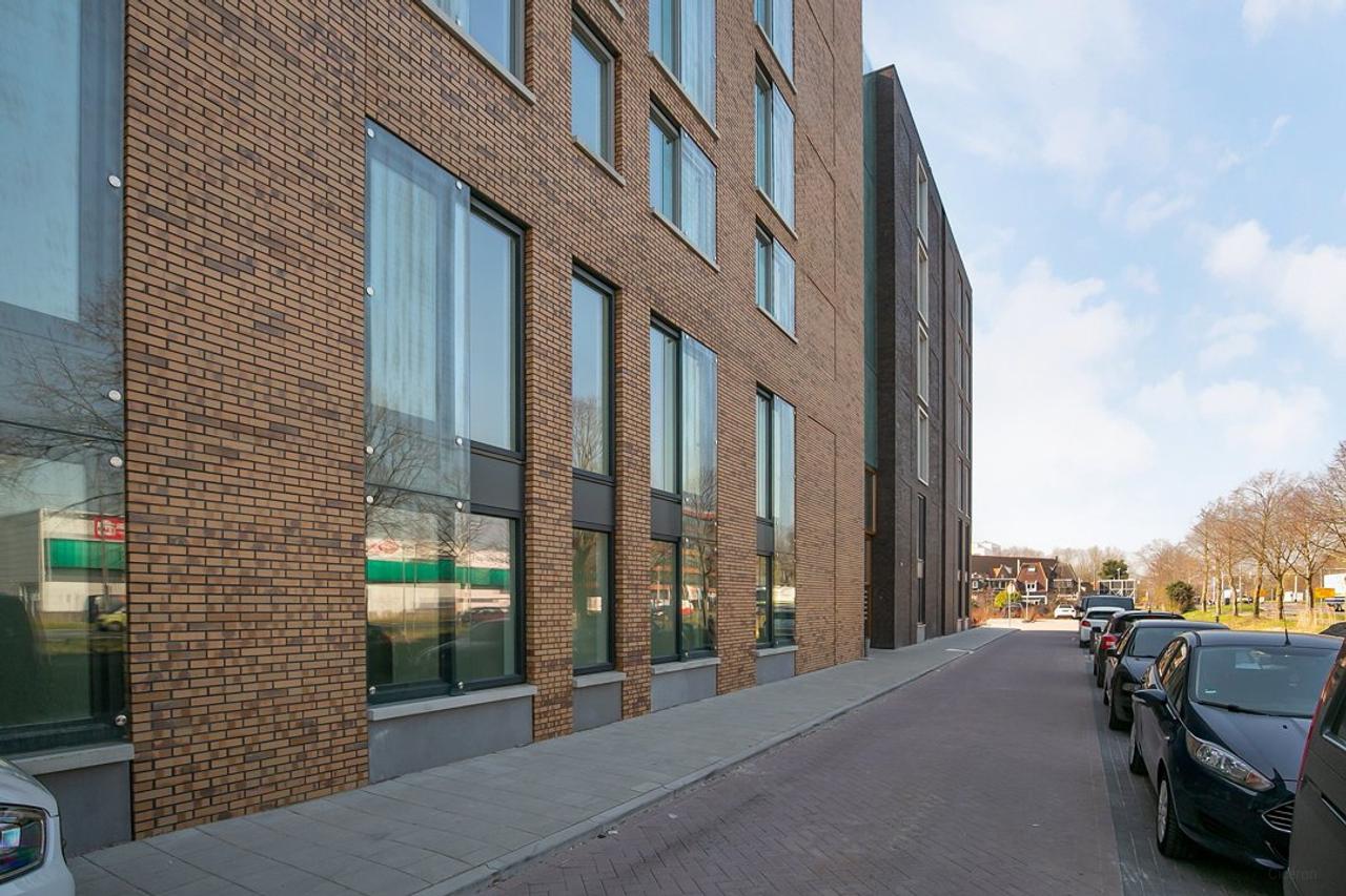 Gas-free 2-bedroom apartment with balcony in Hoorn - Image 2