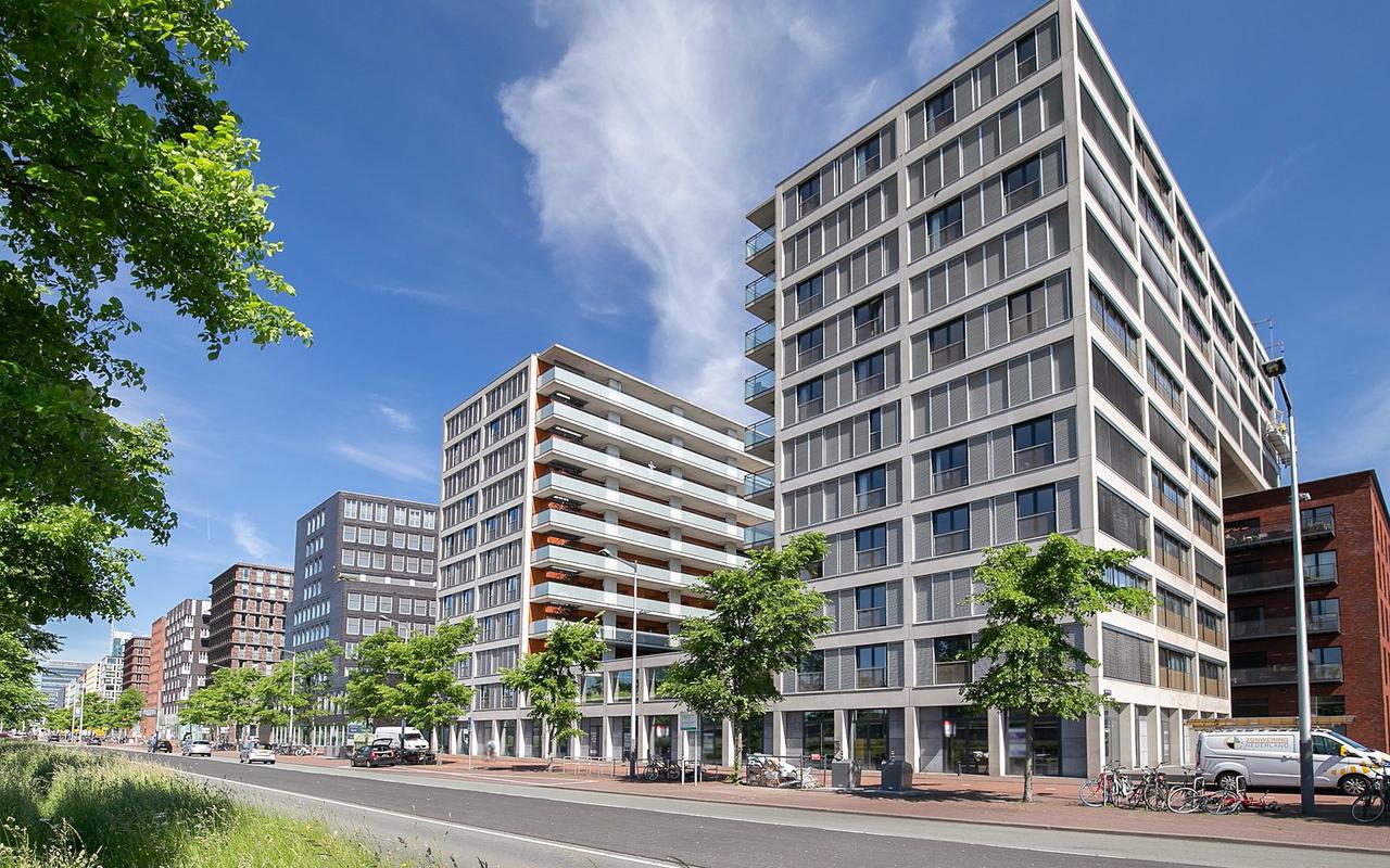 138 m² loft on the 7th floor by the IJ - Image 4