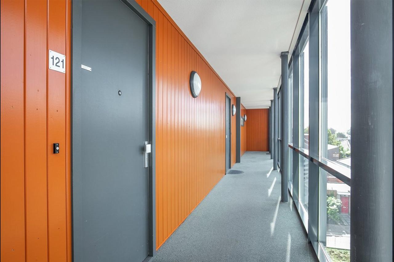 84 m² apartment with balcony and garage - Image 8