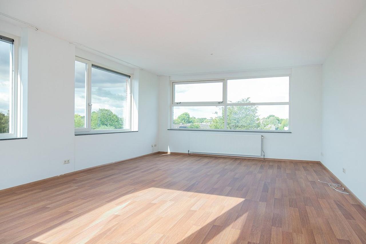 84 m² apartment with balcony and garage - Image 13