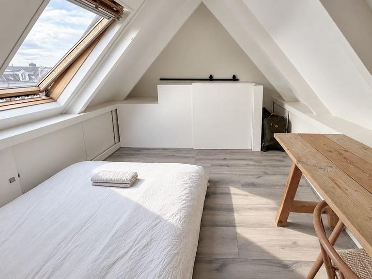 Gemeubileerd 2-slaapkamerappartement aan de kade - Afbeelding 15