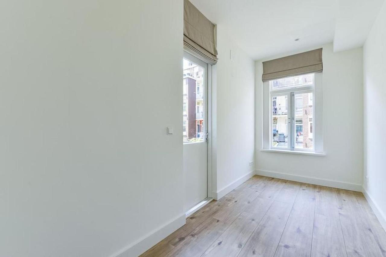 50 m² apartment with balcony in Oud-West - Image 12