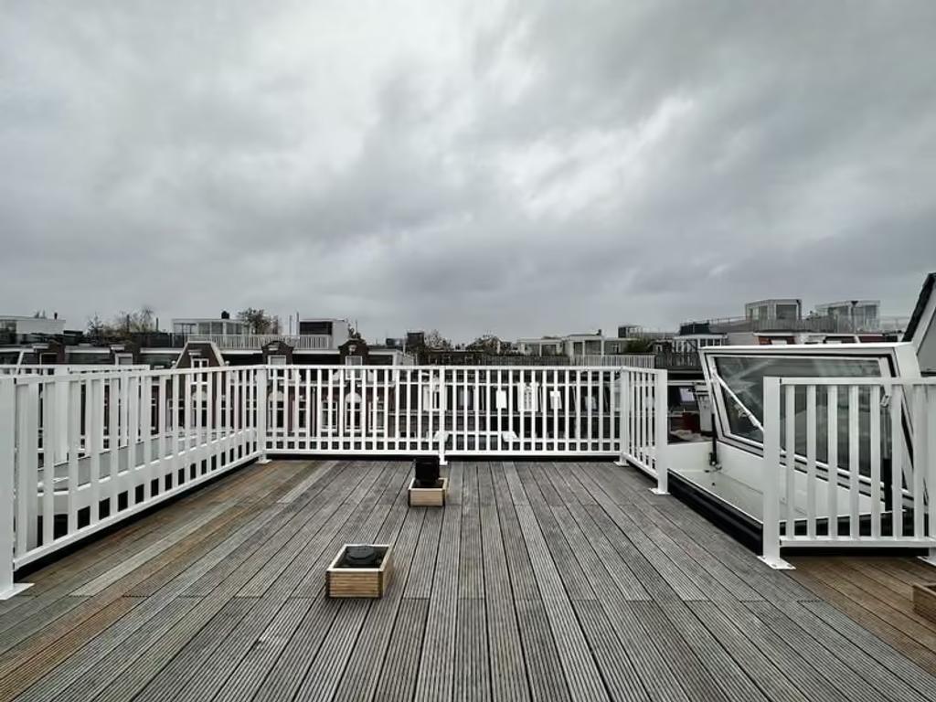 42 m² Rooftop Terrace in Amsterdam Oud-West - Image 2