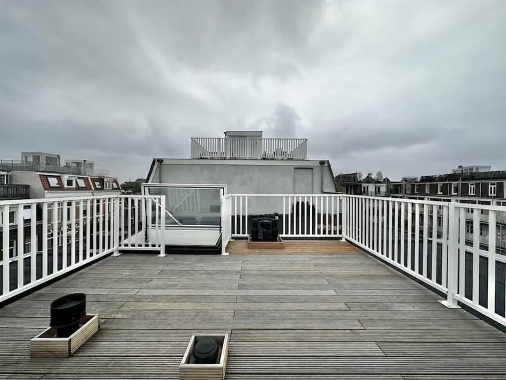 42 m² Rooftop Terrace in Amsterdam Oud-West - Image 3