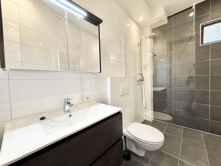 Furnished 1-Bedroom Apartment with Garden - Image 14