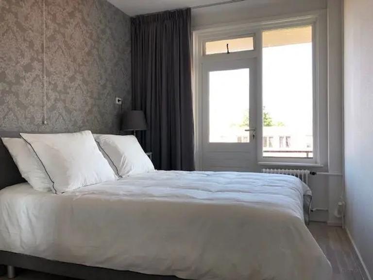 Furnished 2-Bedroom Apartment with Lift - Image 3