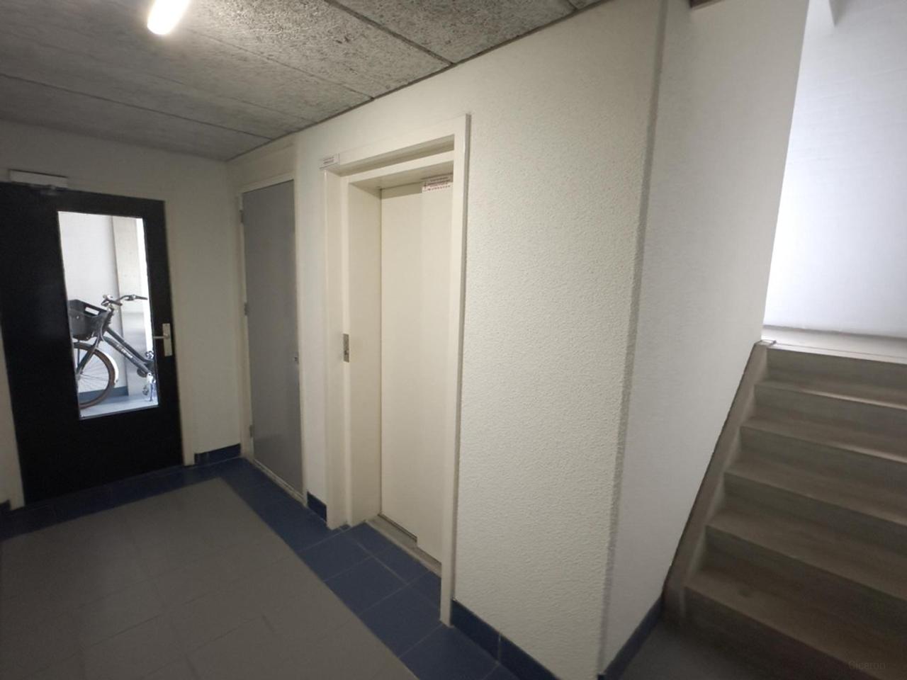 115 m² Furnished Apartment in Almere - Image 20