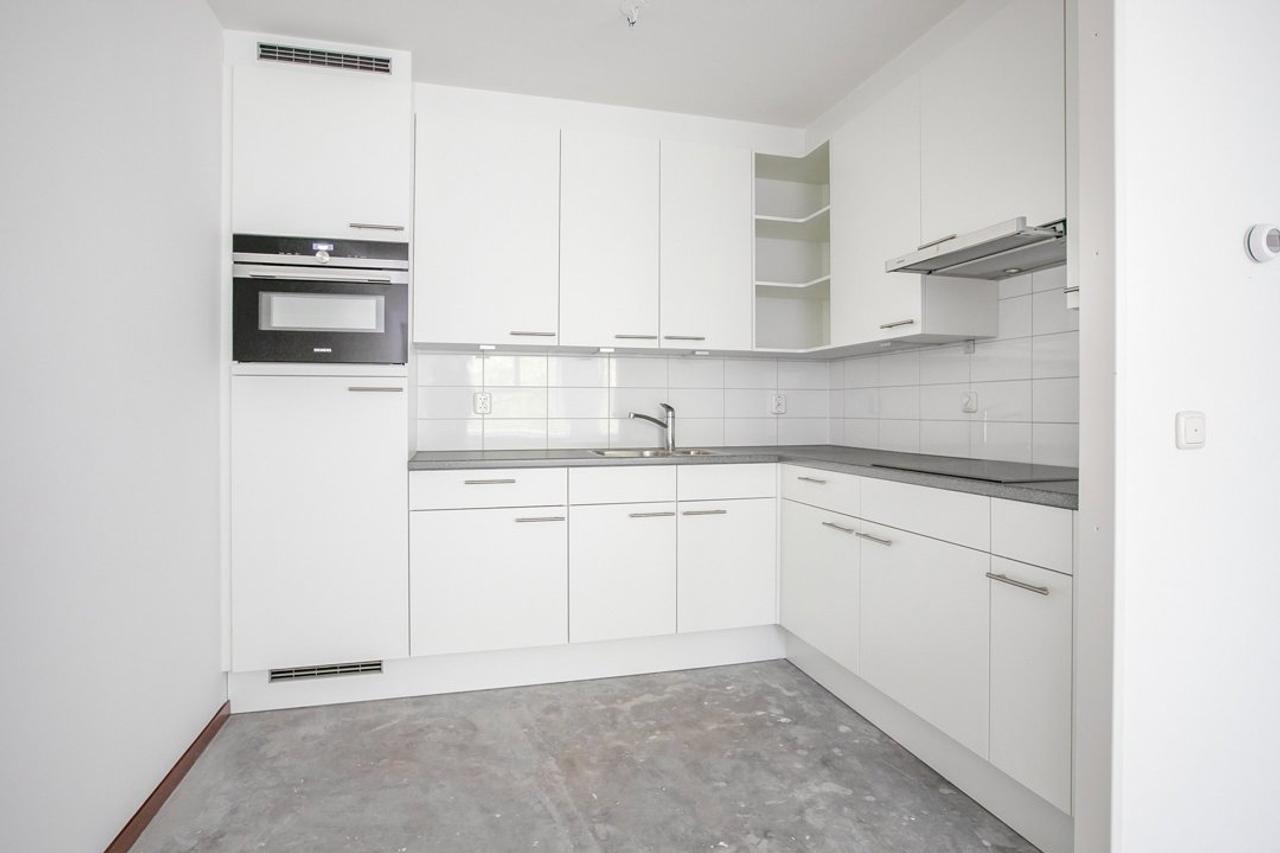 92 m² apartment with loggia in Randwyck - Image 5