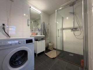 Renovated 2-Bedroom Apartment in Kamperpoort - Image 12