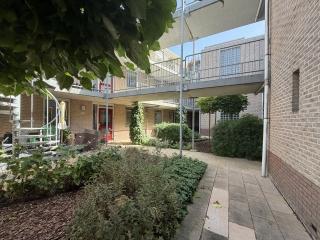Renovated 2-Bedroom Apartment in Kamperpoort - Image 13