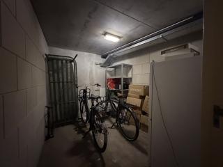 Renovated 2-Bedroom Apartment in Kamperpoort - Image 14