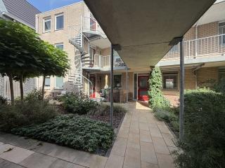 Renovated 2-Bedroom Apartment in Kamperpoort - Image 16