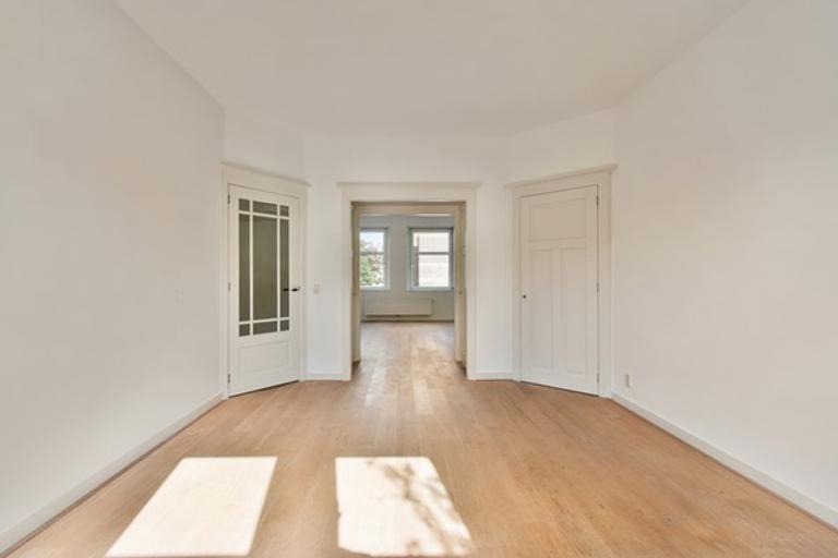 76 m² appartement met balkon in Oud-Zuid - Afbeelding 2