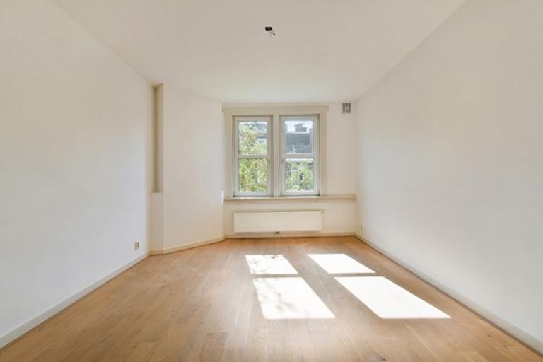 76 m² appartement met balkon in Oud-Zuid - Afbeelding 3