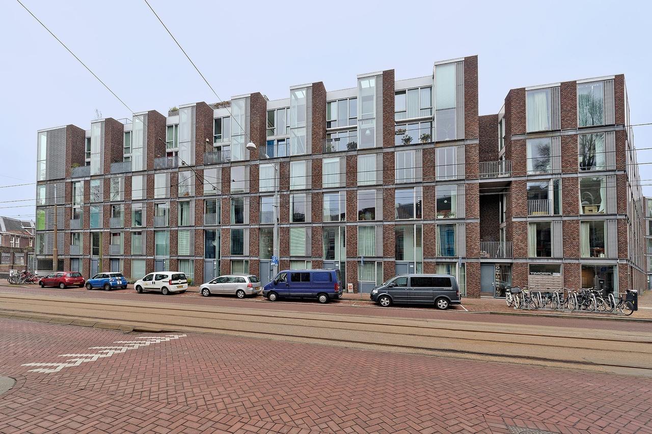 Furnished 2-Bedroom Apartment with Balcony - Image 1