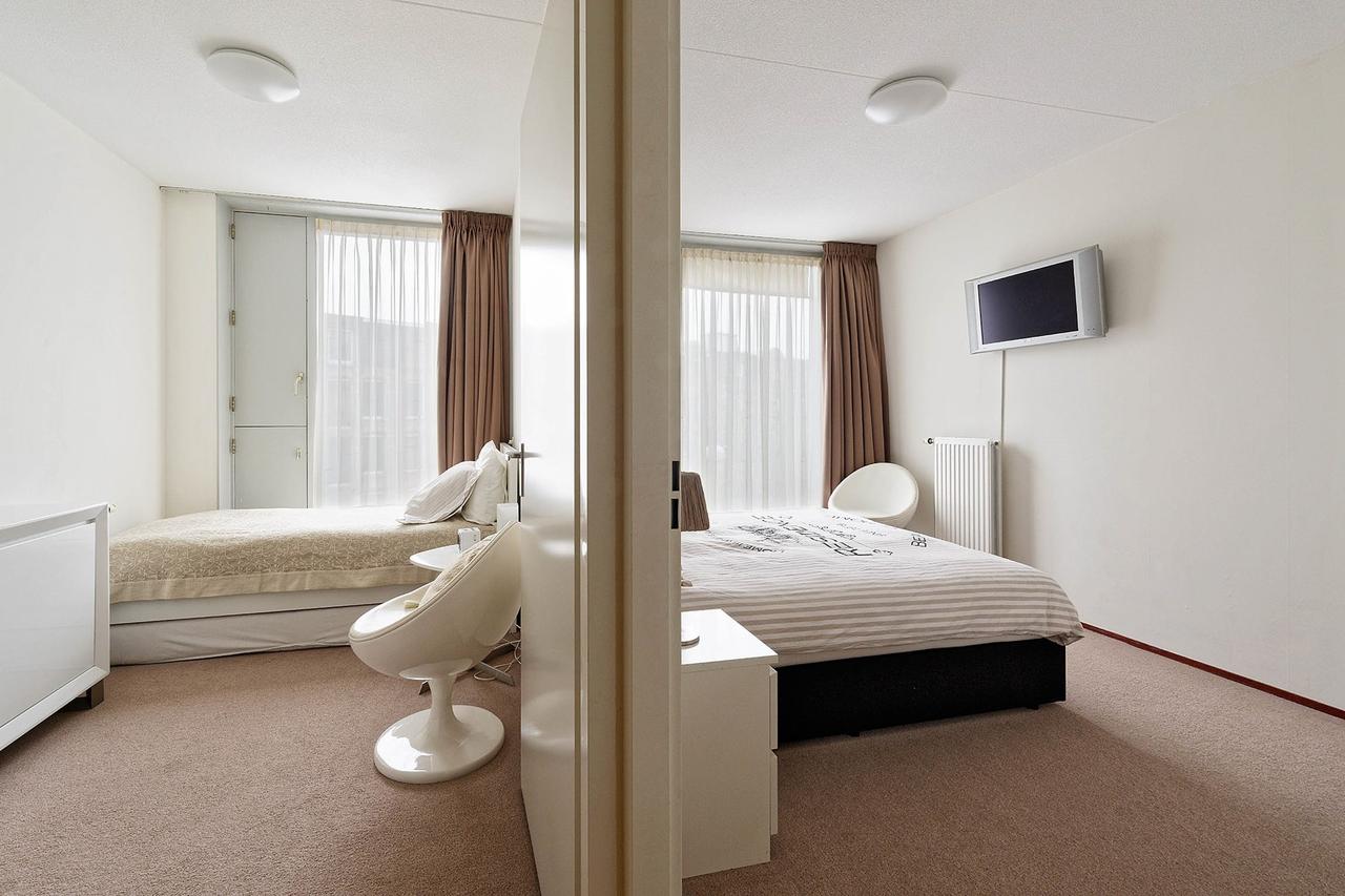 Furnished 2-Bedroom Apartment with Balcony - Image 9