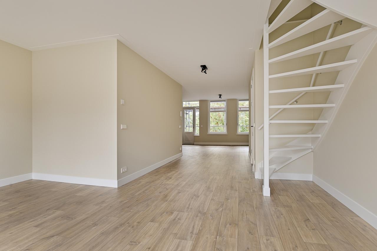 80 m² Duplex Apartment with Balcony - Image 4