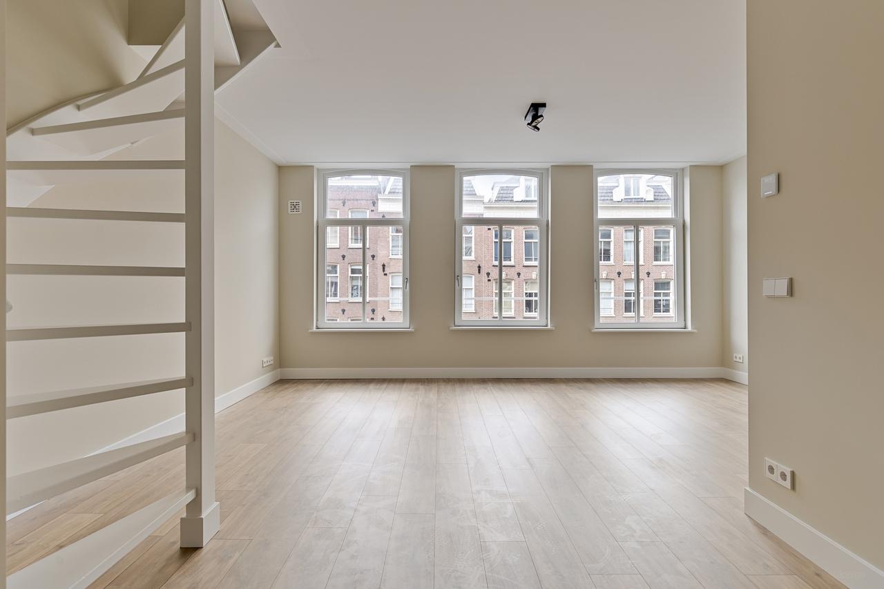 80 m² Duplex Apartment with Balcony - Image 5