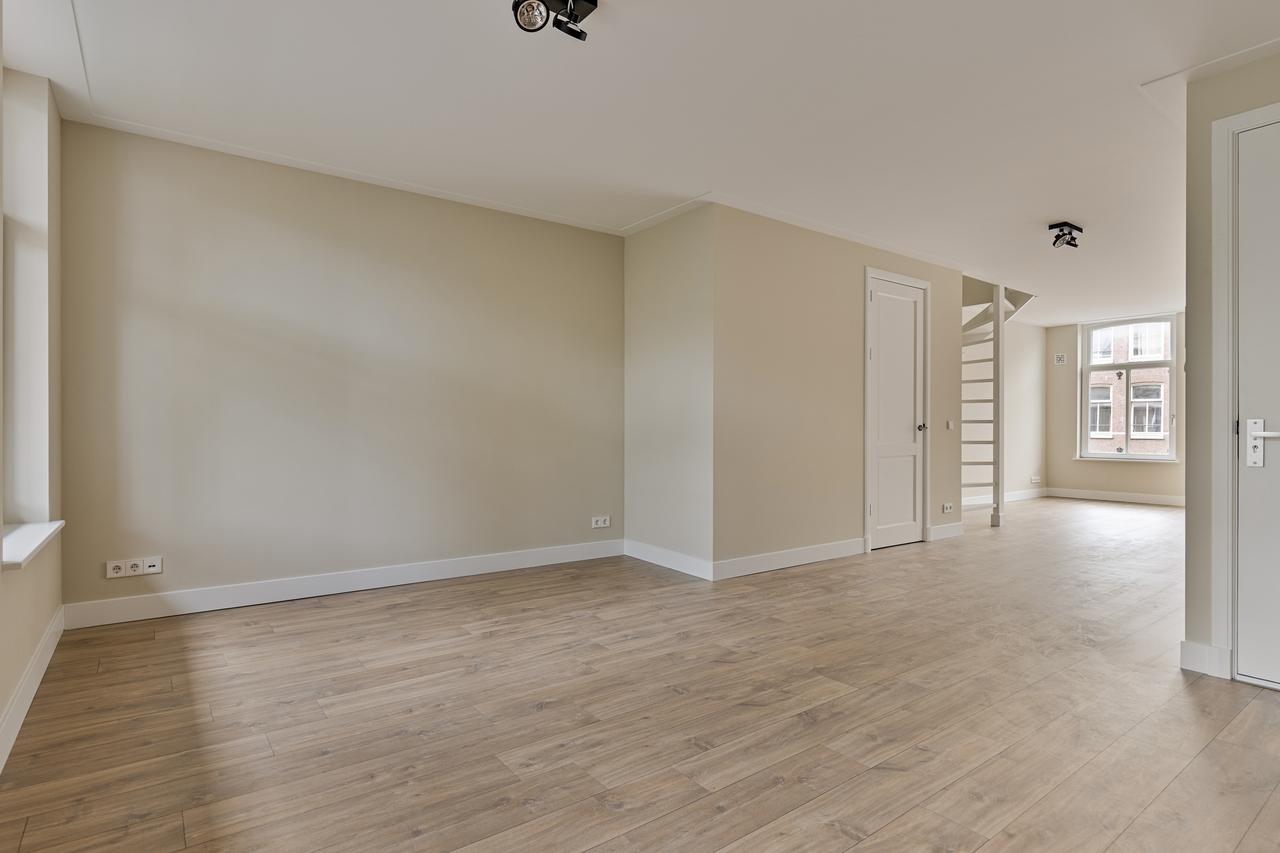 80 m² Duplex Apartment with Balcony - Image 6