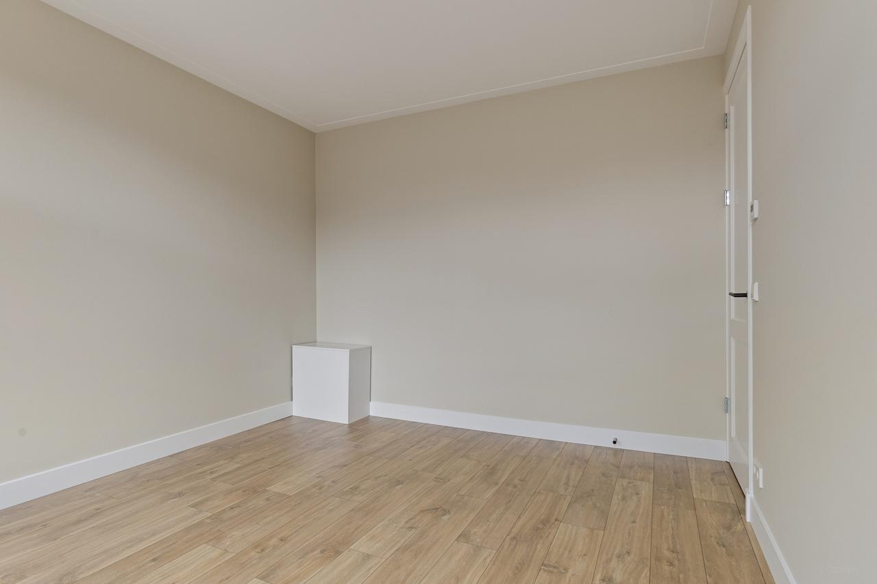 80 m² Duplex Apartment with Balcony - Image 8