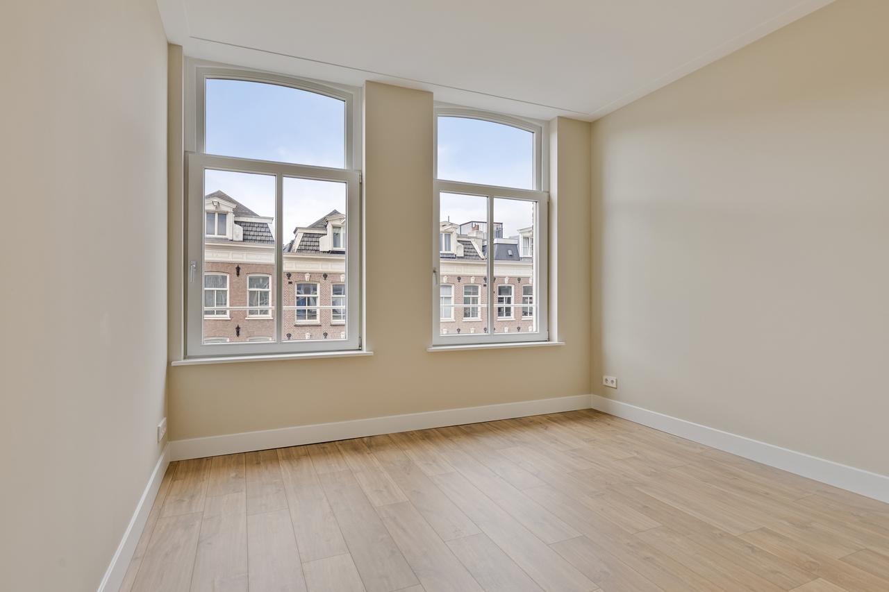 80 m² Duplex Apartment with Balcony - Image 9