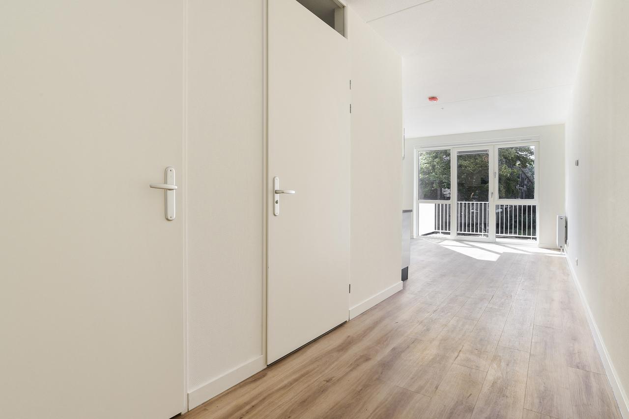 Studio 50+ met terras in Watergraafsmeer - Afbeelding 6