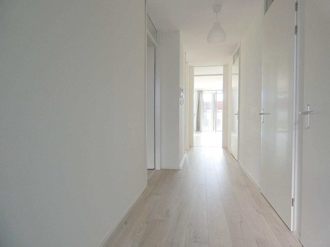 91 m² apartment with spacious balcony - Image 7